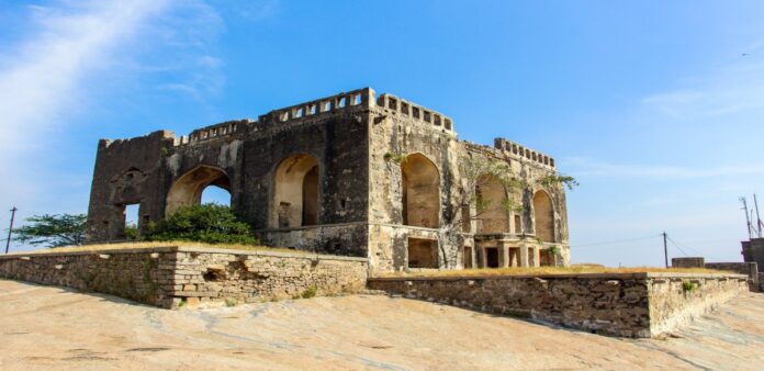 Bhongir Fort History