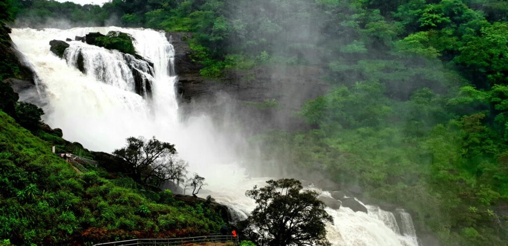 Kallathigiri Falls