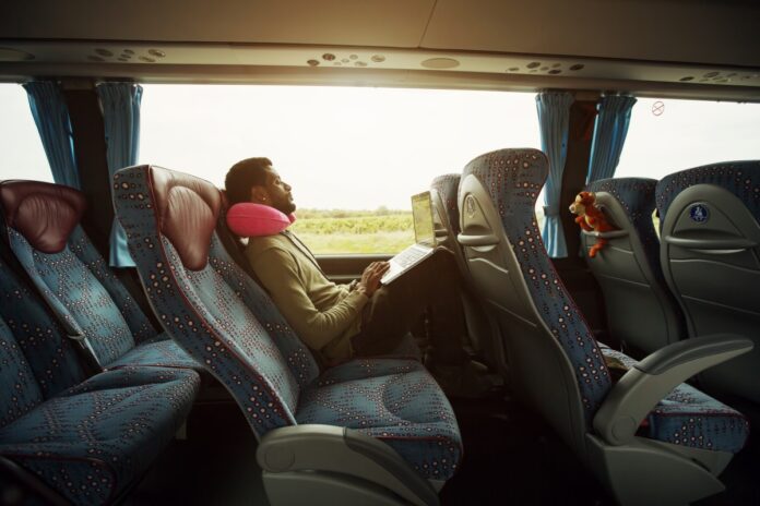 Major Advantages of Travelling by Bus Instead of Car