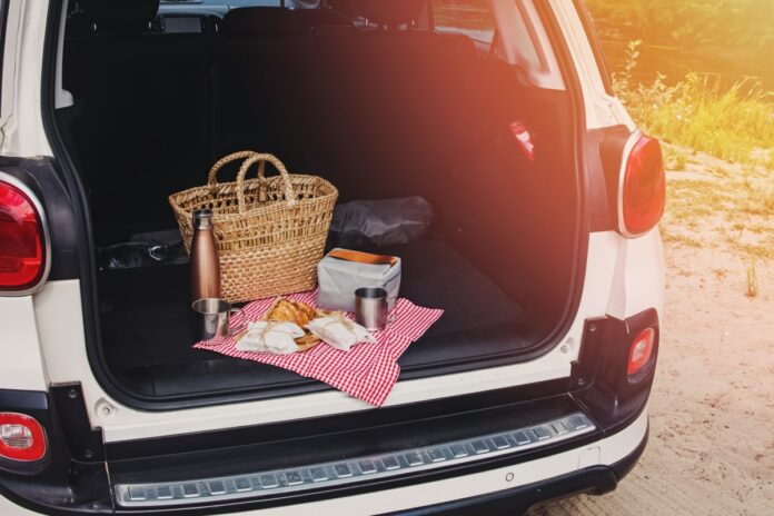 Simple Food Packing Tips for Long Road Trips