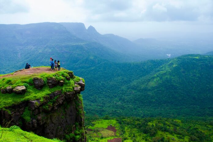 Places to Visit in Monsoon in India for Couples