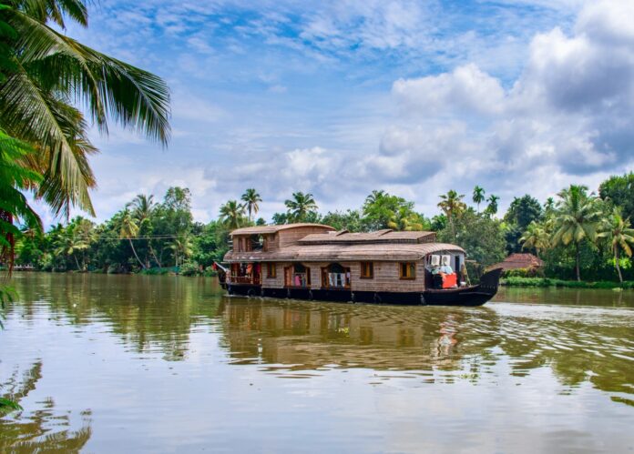 Best Places to Visit Near Kochi in 2023